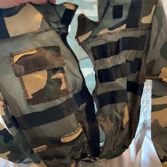 🚩SOLD🚩Kids Soldier costume (M) - Picture 4 of 8